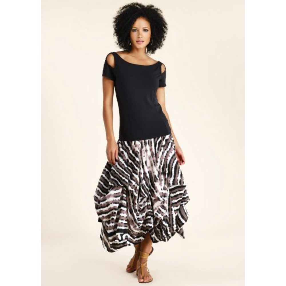 Fun Luna Luz Flowing Black & Animal-Print Maxi Skirt